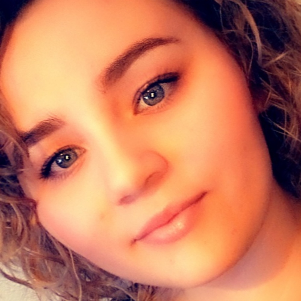 Meet your Posher, Isabella